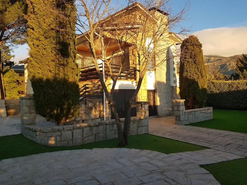 Chalet Sierra Guadarrama La Ponderosa - Image 1