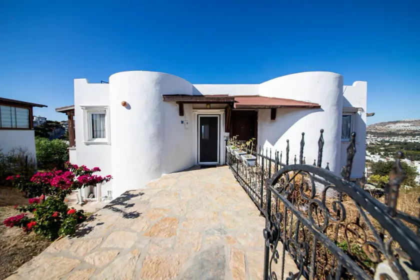 House With Invigorating View in Bodrum - Image 1
