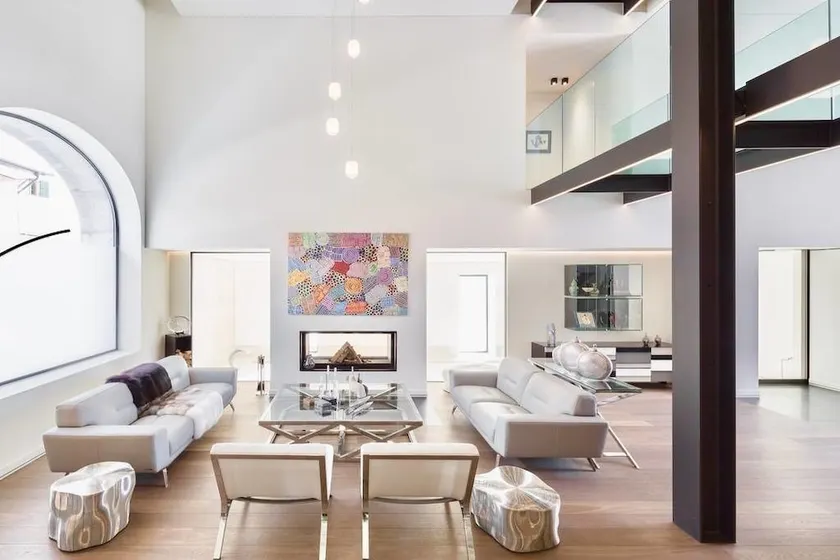 6BD Famous Luxury Design Awarded Villa - Image 1