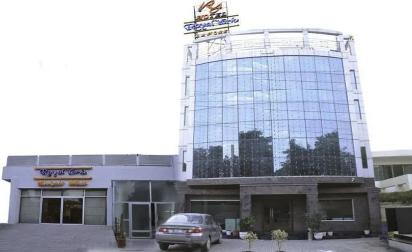 Hotel Royal Lahore - Image 1