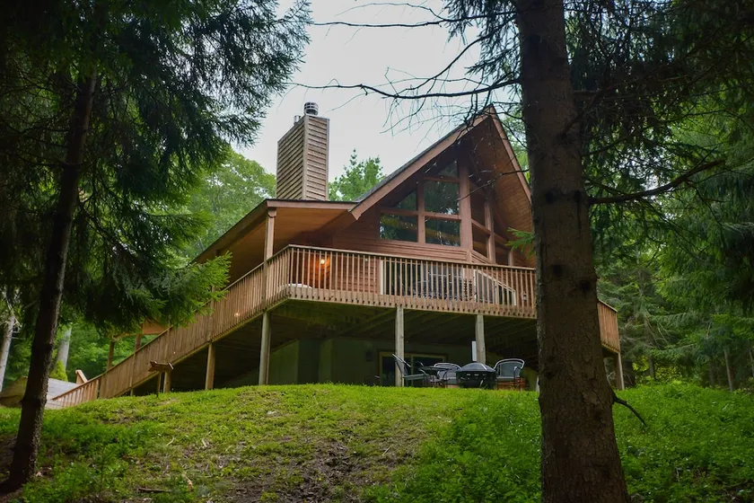 Bear Mountain Lodge - Image 1