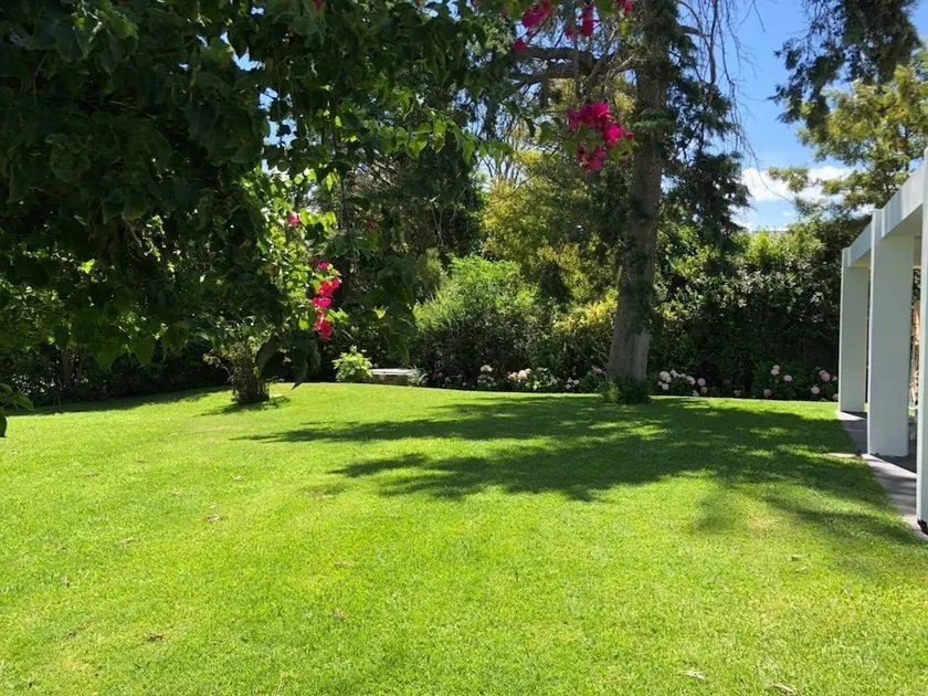 Wonderful Chalet Three Blocks From the Beach - Image 1