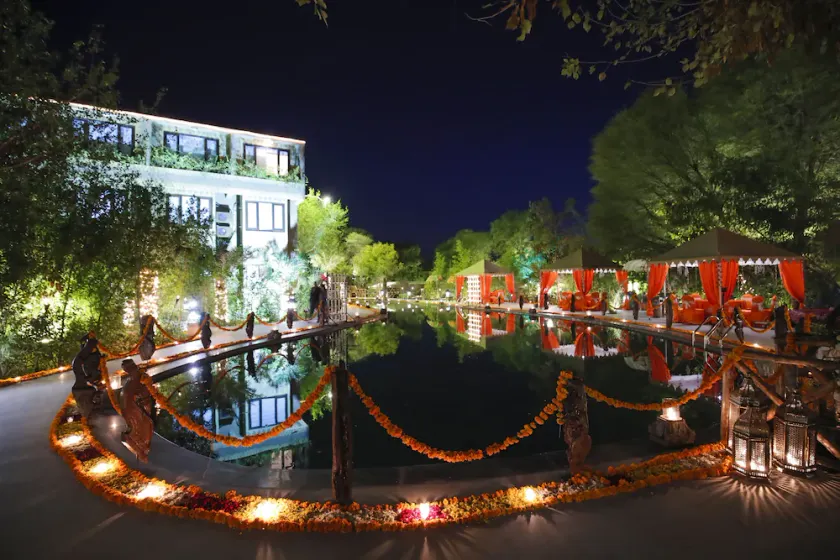 The Earth House Resort - Image 1