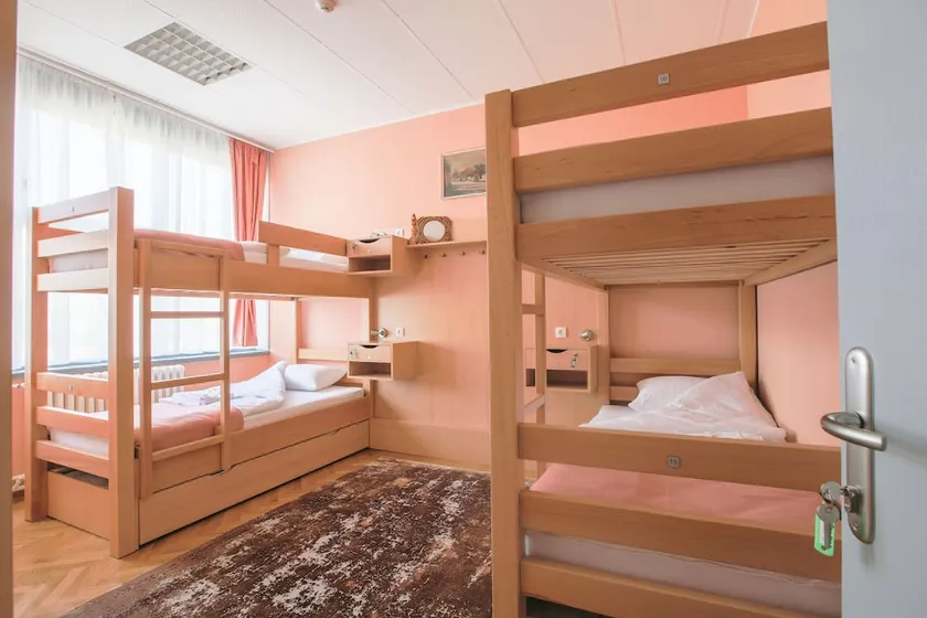 Hostel amd - Image 1