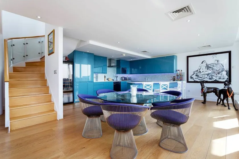 St Katharine's Dock Penthouse - Image 1