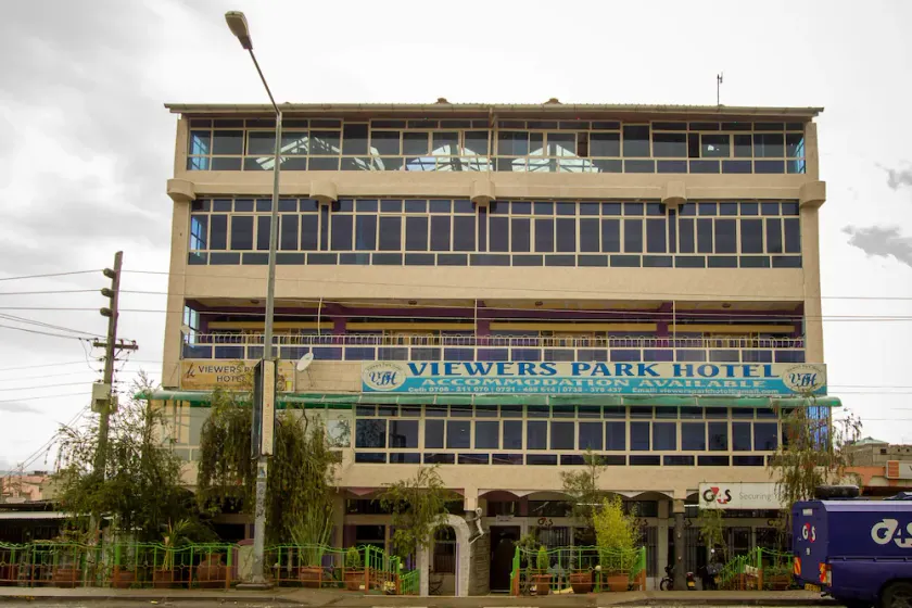 Viewers Park Hotel - Image 1