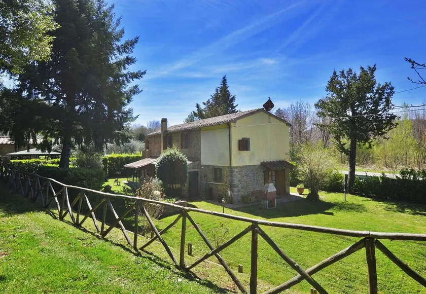 Casale Le Vigne - Image 1