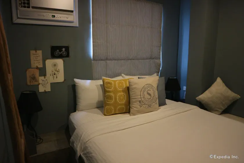Sol y Sombra Boracay Hotel - Image 1