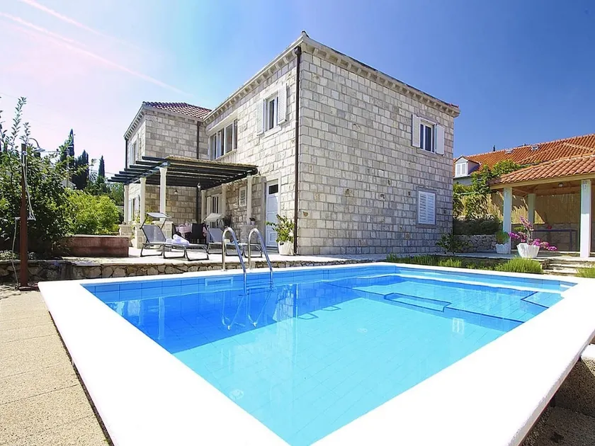 Villa Aquarius - Image 1