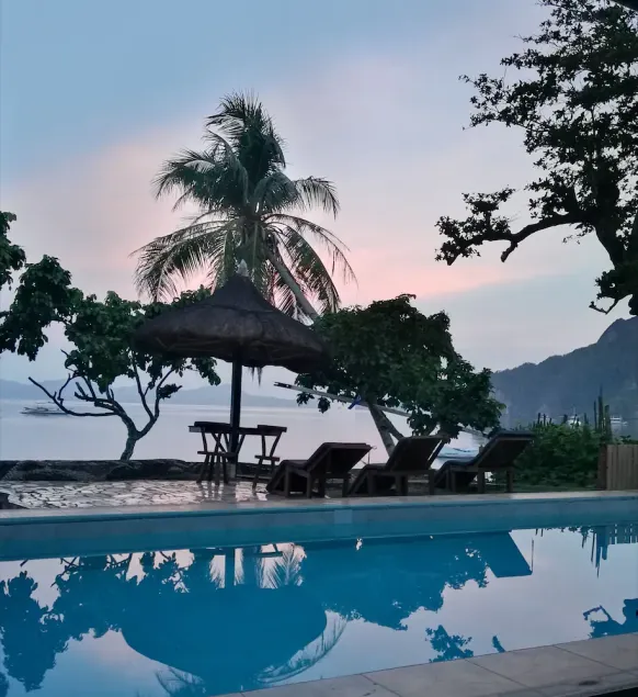Four Seasons Seaview Hotel - Image 1