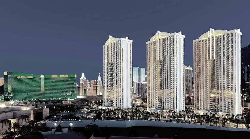 Signature Condos By Christopher Realty - Image 1