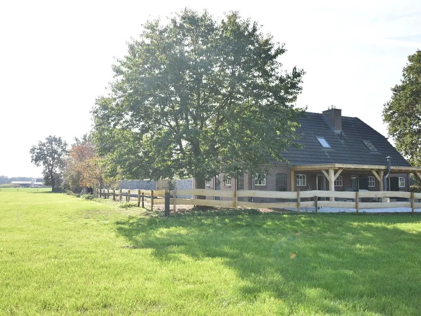 Fabulous Detached Farmhouse With hot tub and Sauna, in a Rural Setting in Holten - Image 1