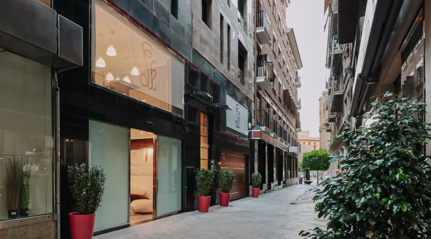 Casa Lopez & Espejo - Image 1