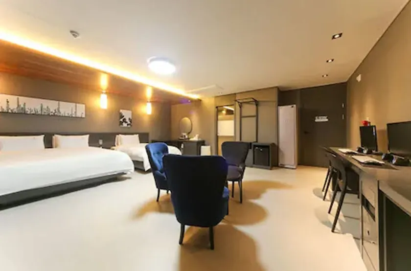 E-Stay Hotel - Image 1