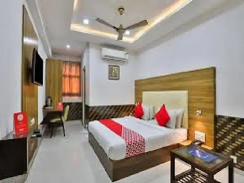 Hotel Grand Sahara Inn - Image 1