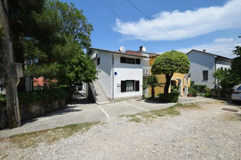 Apartment Starman - Image 1