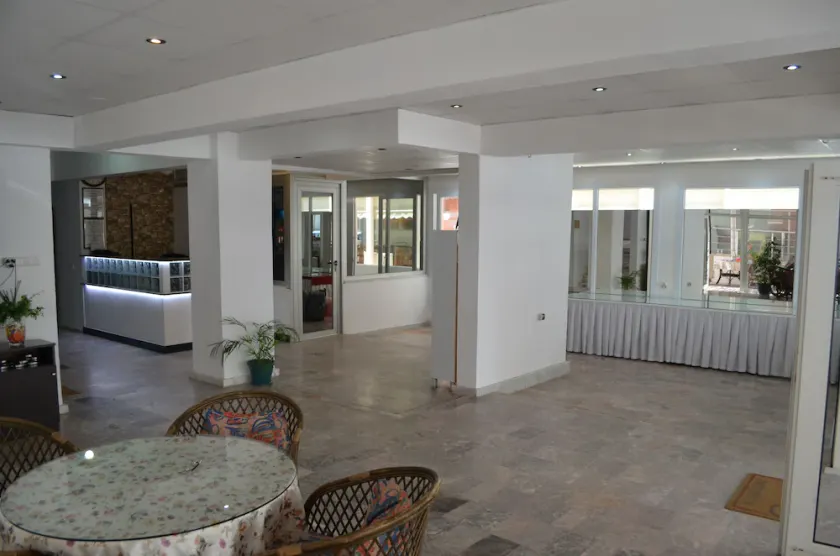 Seda Hotel - Image 1