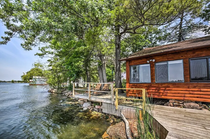 Private Island With Land Access 2 Bedroom Cabin by RedAwning - Image 1