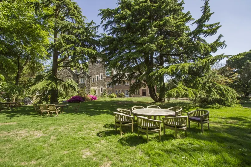 Abbots Oak Manor - Image 1