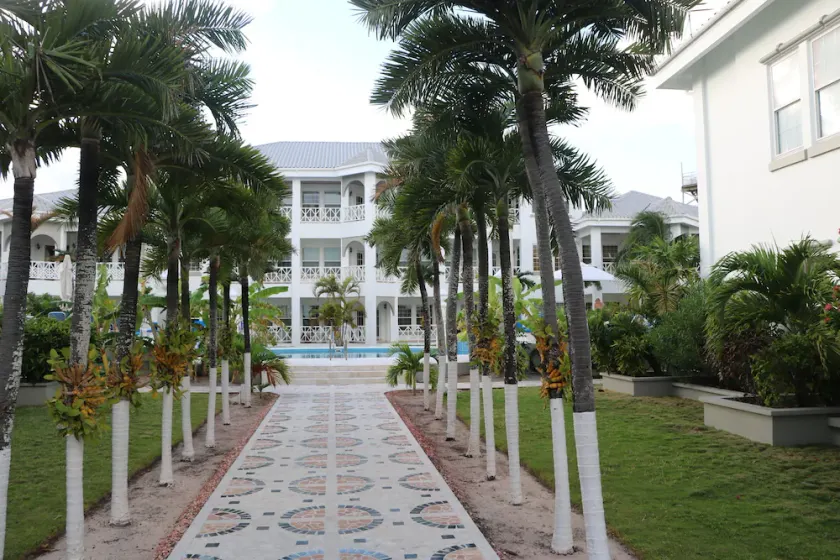 Grand Colony Island Villas - Image 1