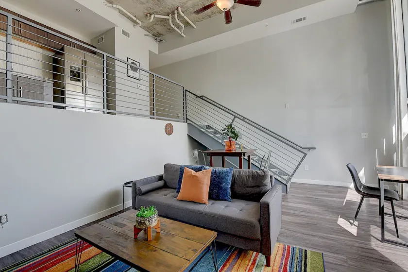 FRONTDESK Pointe on Rio Apts West Campus Austin - Image 1