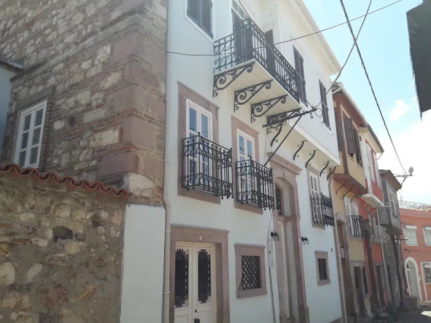 Madra House - Image 1
