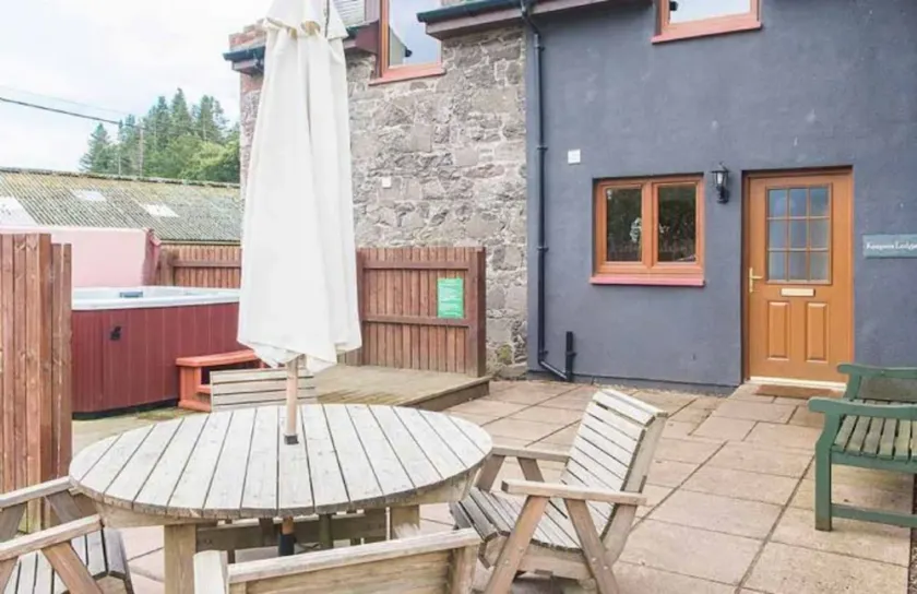 Keepers at Rossie Ochil Estate Cottages with Hot Tub, Perthshire - Image 1