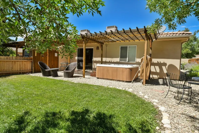 Cottonwoods 415 - Image 1