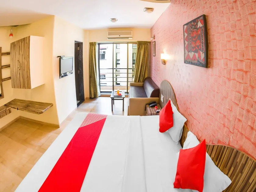 Hotel Neeta's Inn by OYO Rooms - Image 1