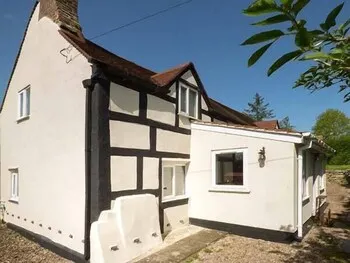 Lea Cottage - Image 1