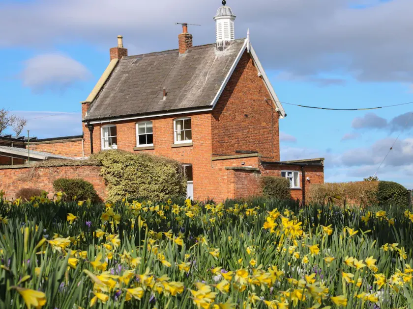 Stable Cottage - Image 1