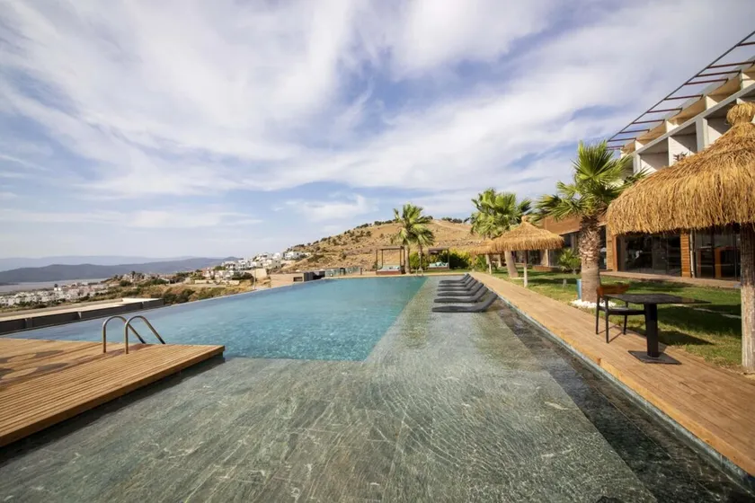 Comfy Villa With Shared Pool and Gym in Milas - Image 1