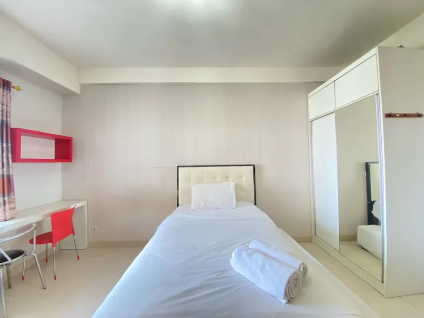 Quiet Private Studio Room At Pinewood Jatinangor Apartment - Image 1