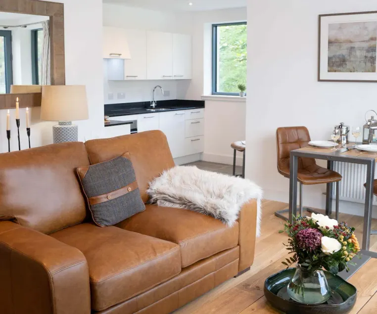 8 Loch View Lochtay - Image 1