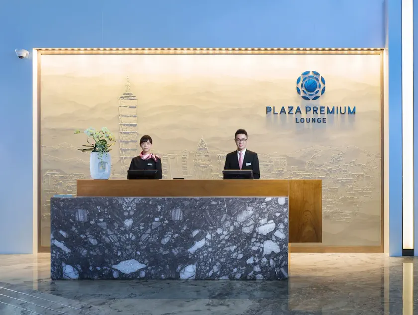 Plaza Premium Lounge Terminal 2 Zone A - Image 1