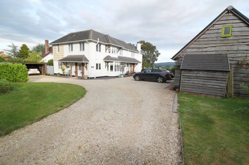 Stay At No 2 - Image 1