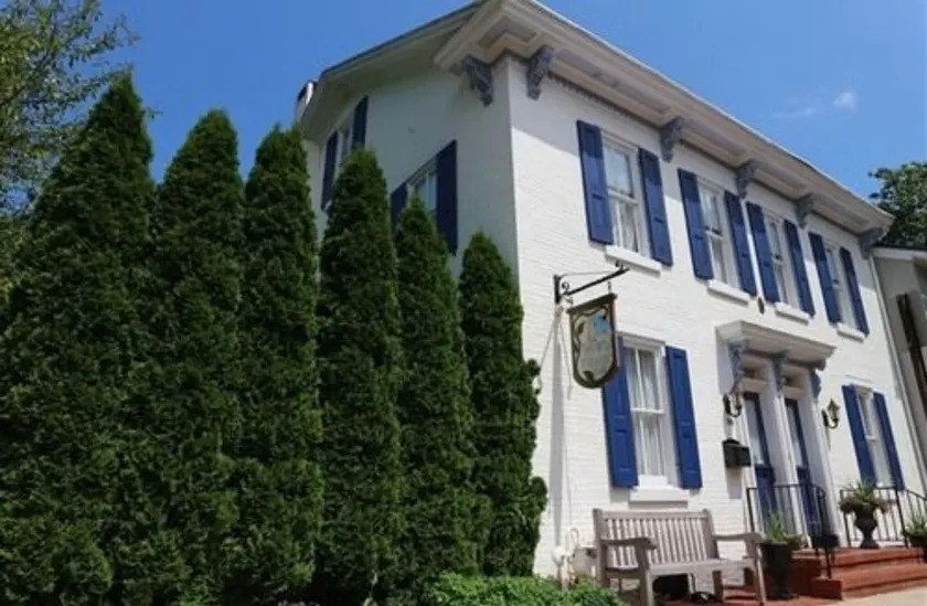 The Tawsty Flower Bed & Breakfast - Image 1