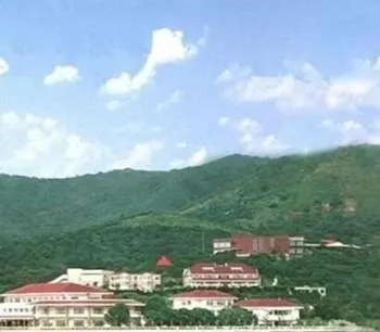 Dongshan Hotel - Image 1