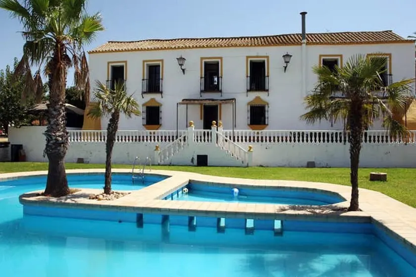Villa With 6 Bedrooms in Alcalá de Guadaira, With Wonderful City View, Private Pool, Enclosed Garden - 90 km From the Beach - Image 1