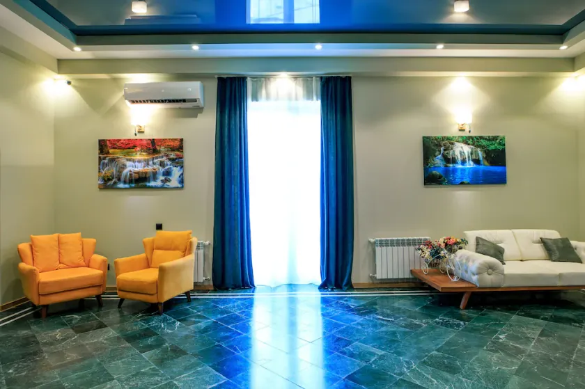 Hotel Georgian Holiday - Image 1