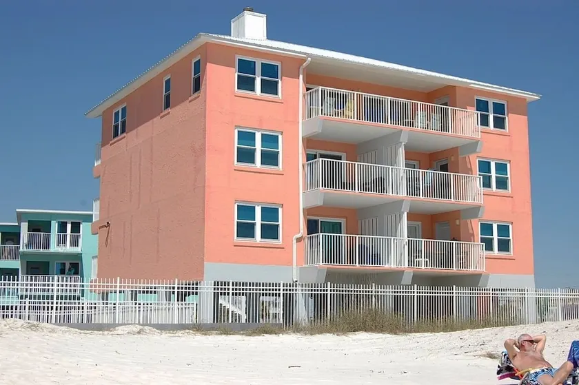 Harbor House B6 2 Bedroom Condo by RedAwning - Image 1