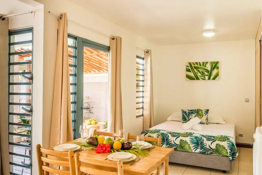 Moemoea Lodge - Image 1