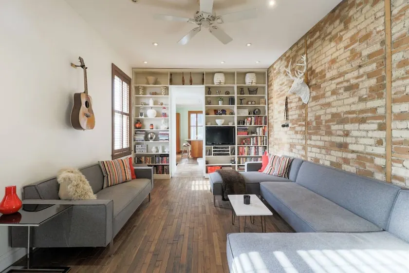 Chic Toronto Townhouse With Private Patio - Image 1