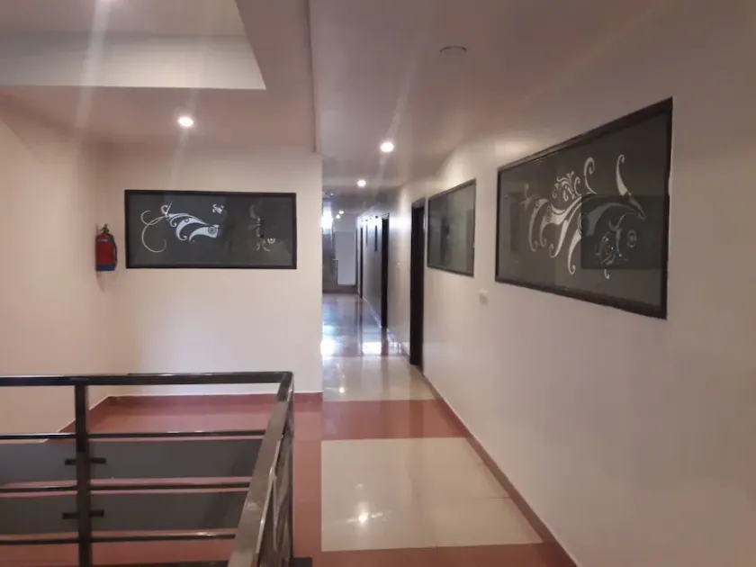 Hotel Jainson Residency - Image 1