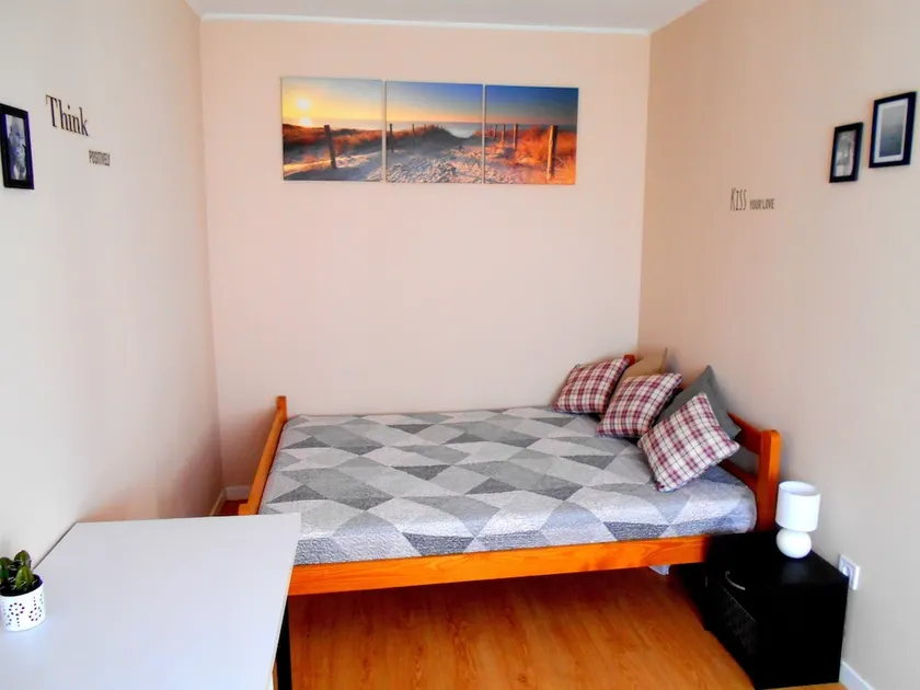 Arade Room - Image 1