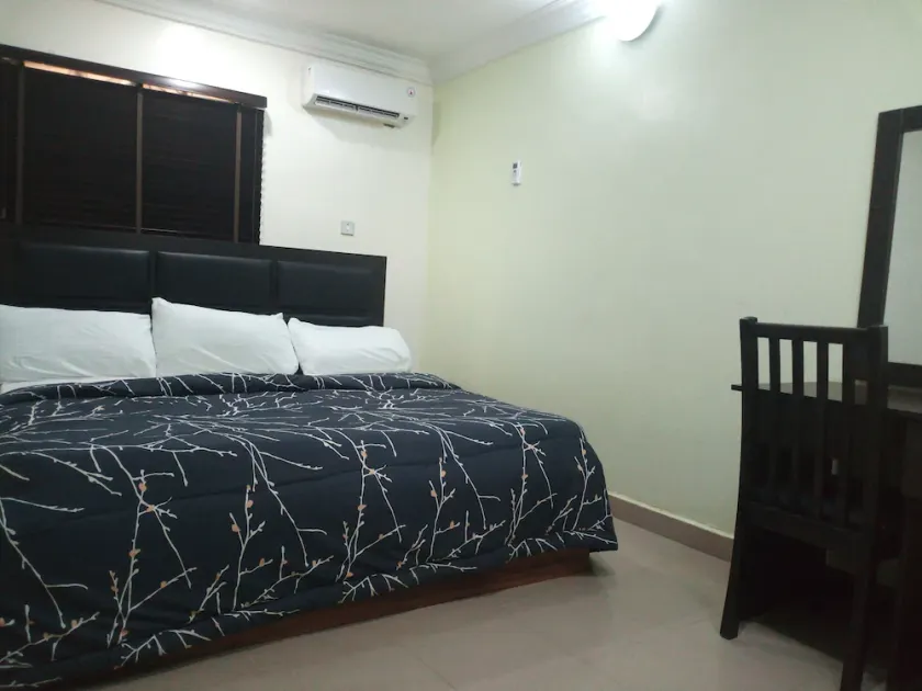 Unique Didis Royal Hotel & Suites - Image 1