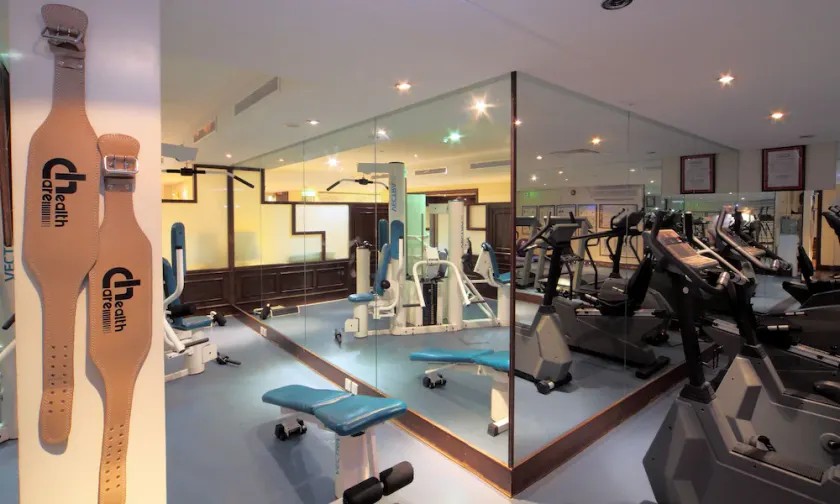 CROWNE PLAZA JEDDAH - Image 1