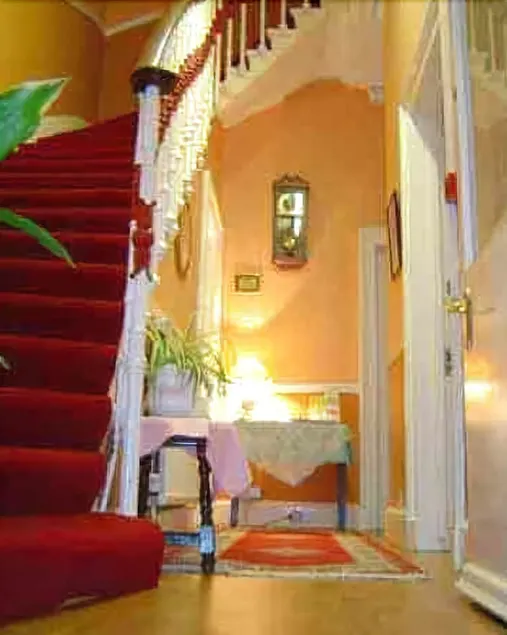 Granville Guesthouse - Image 1