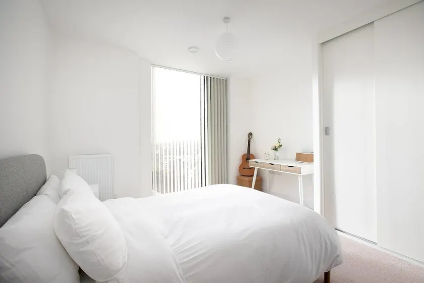 Modern 2 bed for 4 Guests - 15 Mins to LDN Bridge! - Image 1