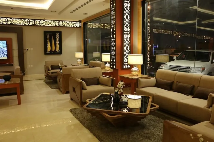 Al Joon Aparthotel - Image 1